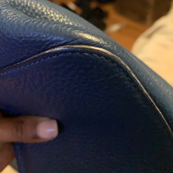 Tory Burch Thea Medium Satchel! GUC - Picture 7 of 10